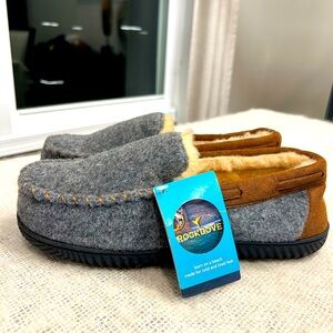 RockDove NWT  Men's slip on Slipper - size 10